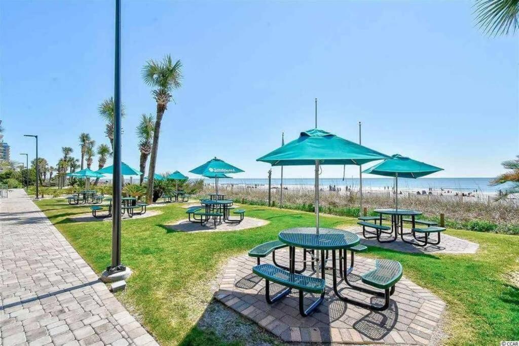 *Renovated Oceanfront Condo*Queen Beds*Pools*Hot Tubs*More*P220 Мертл-Біч Екстер'єр фото